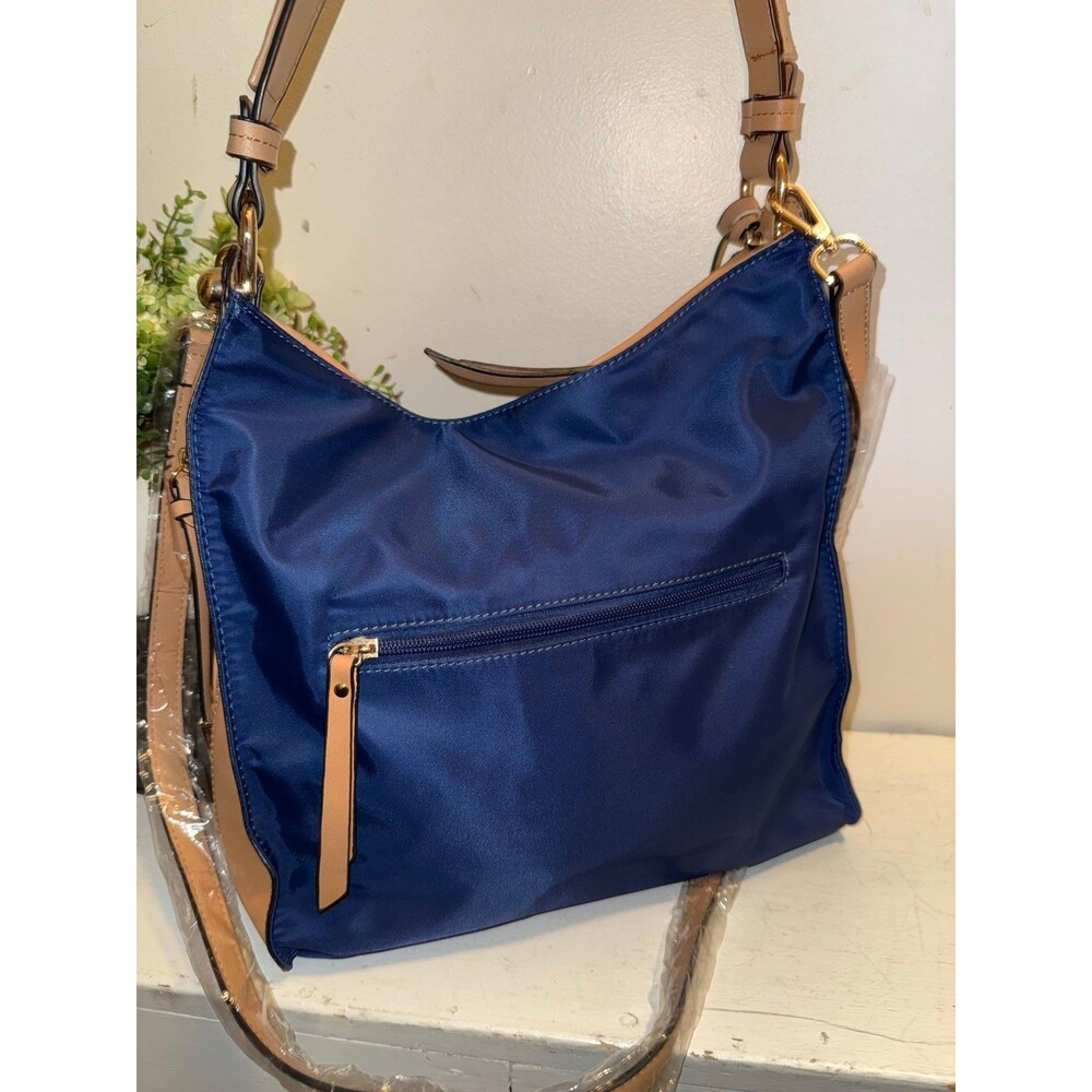 Sondra Roberts Handbag Tote Nylon Two Tone Beige Navy Side Zip Pockets NWOT - Picture 3 of 7